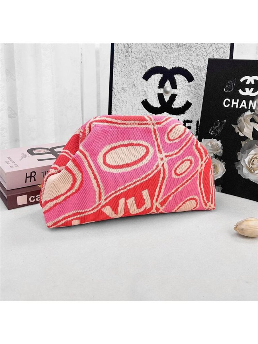 Abstract Pattern Clutch
